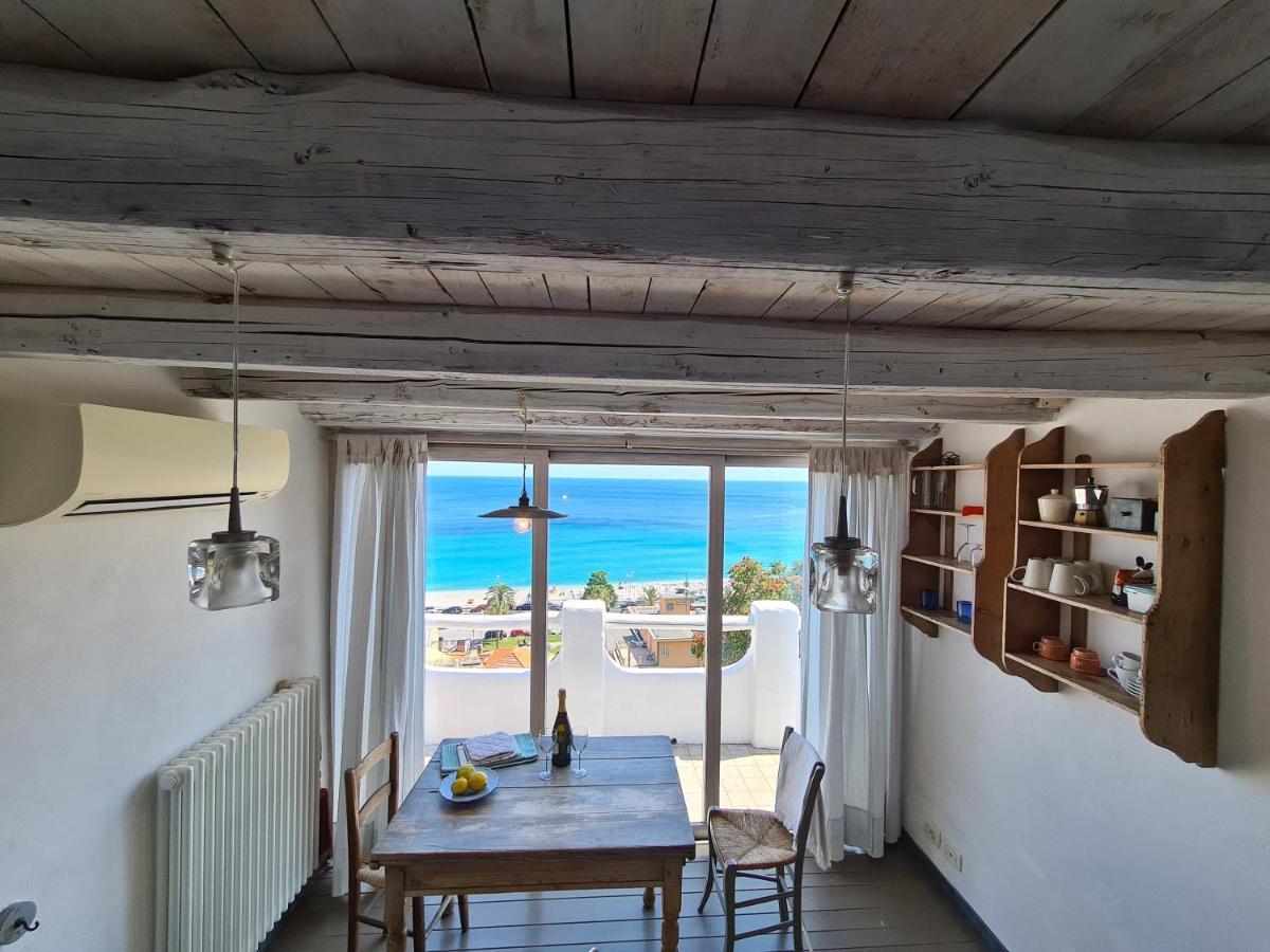 Soqquadro Art&Relax - Spotorno Apartment Exterior photo