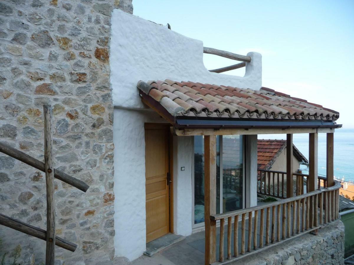 Soqquadro Art&Relax - Spotorno Apartment Exterior photo